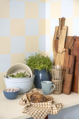 Paño de Cocina Sebastian Marrón con Pequeños Cuadros en Tonos Naturales